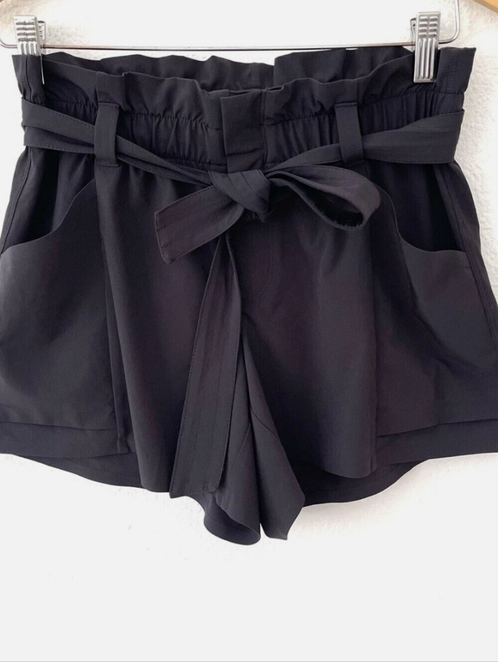 ATHLETA Women’s Arbor Skyline Belted Shorts, Black